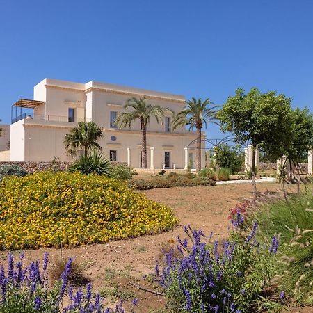 Il Giardino Grande - Dimora In Salento Bed & Breakfast Parabita Dış mekan fotoğraf