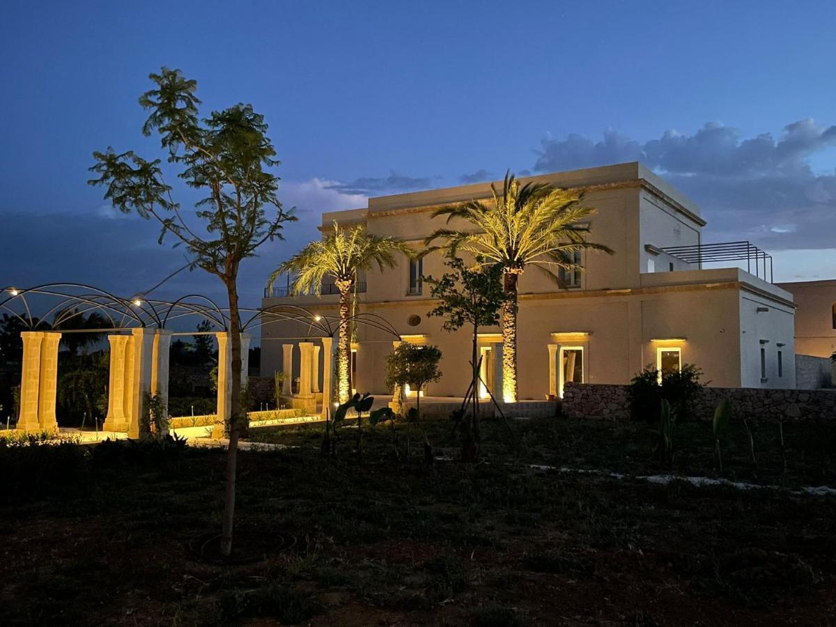 Il Giardino Grande - Dimora In Salento Bed & Breakfast Parabita Dış mekan fotoğraf