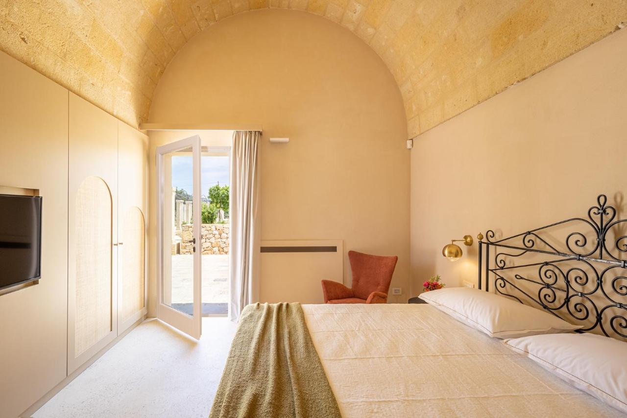 Il Giardino Grande - Dimora In Salento Bed & Breakfast Parabita Dış mekan fotoğraf